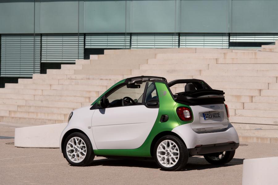  Smart ForTwo Prime Cabrio Electric Drive 2017 года  (WW) (фото 29 из 35)